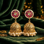 Aarvika Gold-Plated Floral Kundan Jhumka – close-up detail