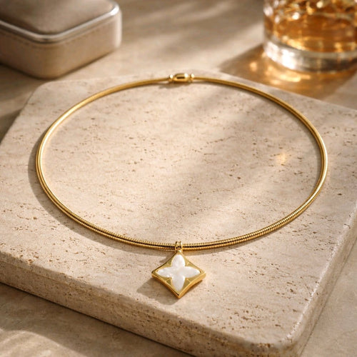 Aarvika 22K Gold-Plated Clover Pendant Hasli Necklace – side view