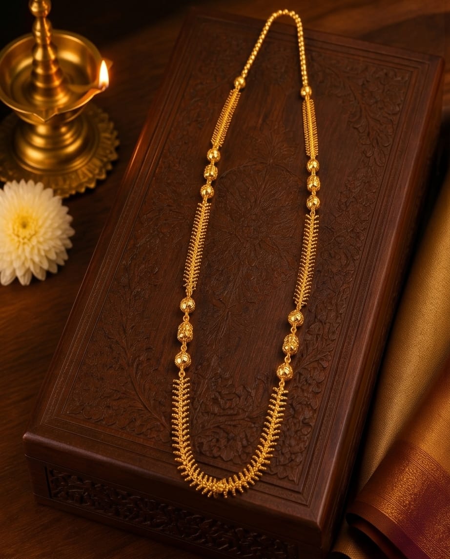 Aarvika 1.5GM Gold Forming Peacock Motif 1.5 GM Gold Forming Beaded Ethnic – side view