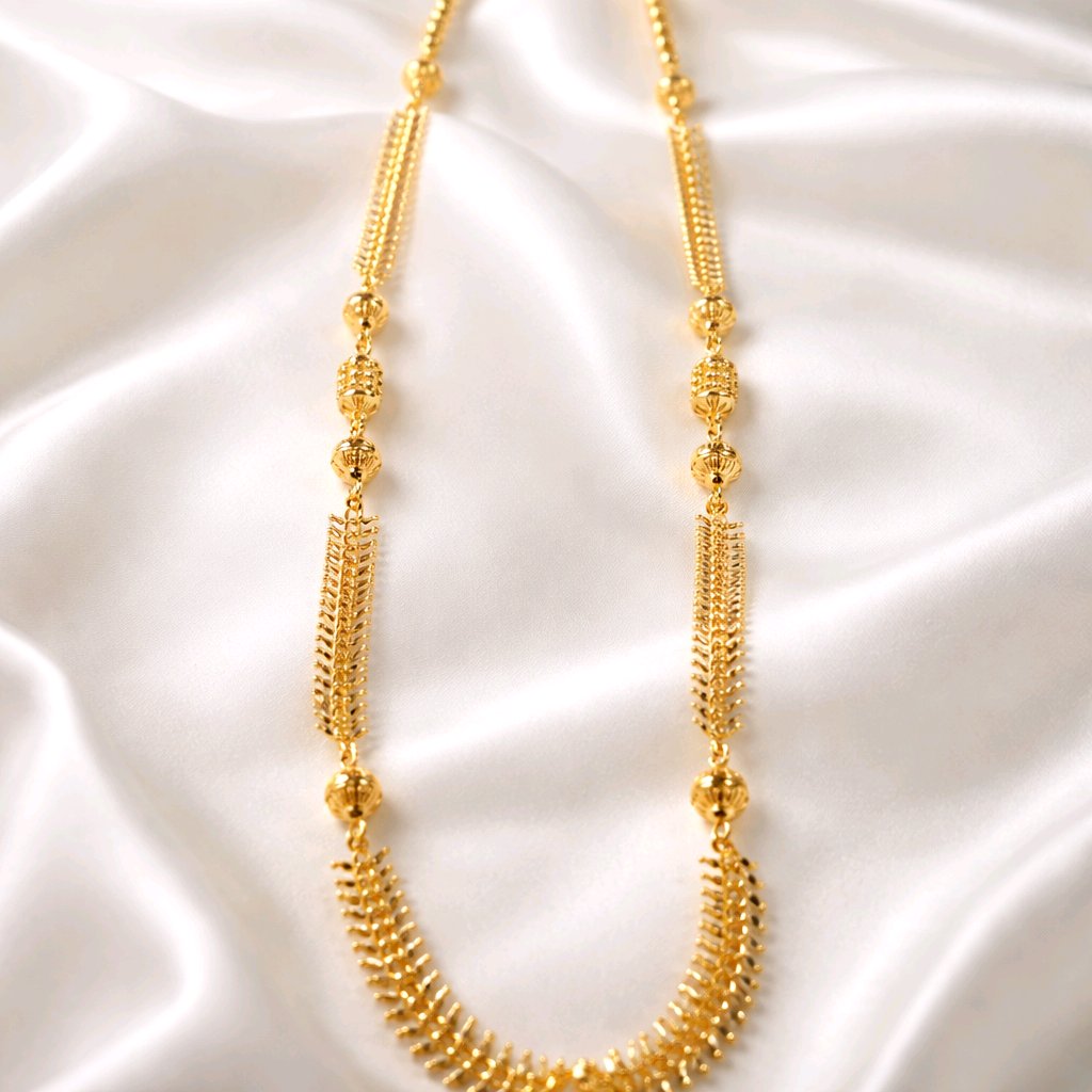 Aarvika 1.5GM Gold Forming Peacock Motif 1.5 GM Gold Forming Beaded Ethnic – back view
