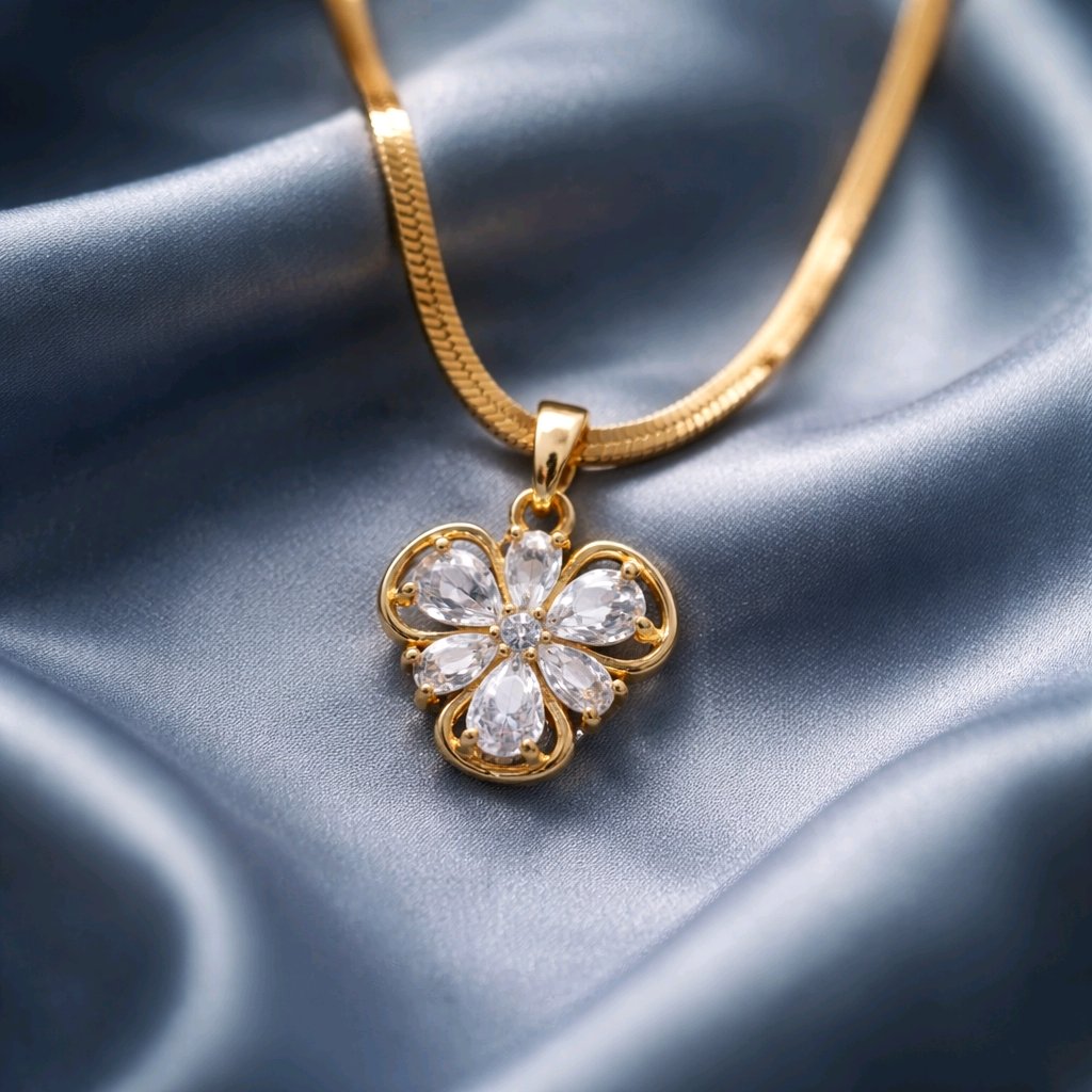 Aarvika 22K Gold-Plated Clover Pendant Necklace – close-up detail